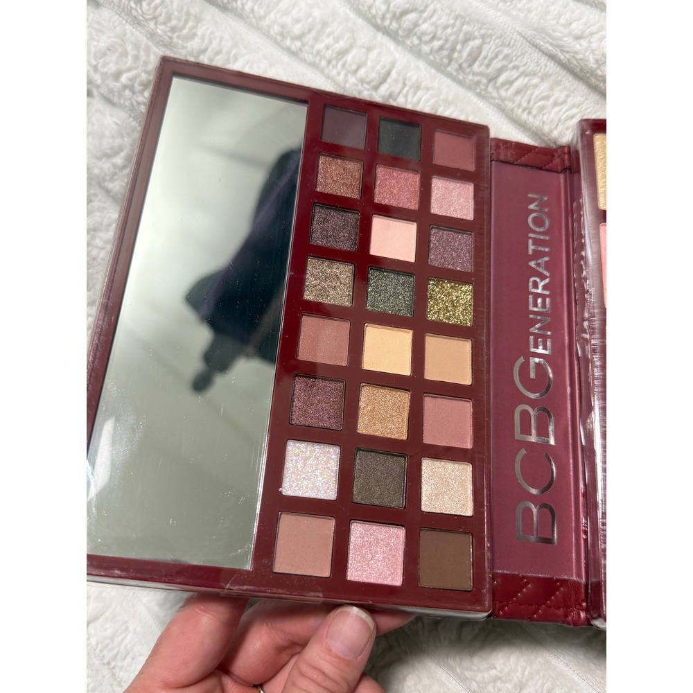 BCBGeneration 36 Pc Total Face & Eye Palette Makeup Kit Burgundy Quilted Case - Picture 5 of 8